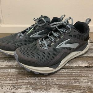 Brooks Womens Cascadia 14 Trail Running Shoes Grey Size 8 pre-owned